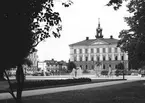 Den 12 juni 1957. Rådhustorget med 