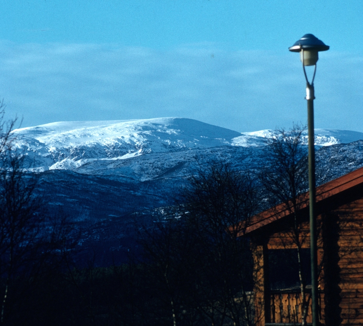 Hallingskarvet sett frå stueviduet.