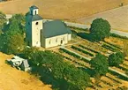 Böda kyrka från luften.