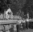 Furuvik

Furuviksparken invigdes pingstdagen 1936.
Folkdanslaget Furuviks Ungdomslag och Barnkabarén blev Furuviksbarnen.