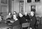 Julfemman. 1947. År 1922 startade Svenska Dagbladet en insamling till hjälp åt nödlidande. Verkställes årligen på en viss dag före jul. Minsta gåvoenhet är i allmänhet 5 kronor.