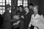 Inryckning till I 14, Kungsbäck regemente. 1946. Reportage för Norrlands-Posten