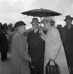 Pensionärsmöte i Boulognerskogen. 10 augusti 1953.
Boulognerskogen kom till 1865, då staden förvärvade den s.k. Kroknäs hage som hade ägts av kyrkan. Parken fick namn efter Bois de Boulogne i Paris. Blev ett populärt utflyktsmål för Gävleborna som tog spårvagnen till Stadsträdgården. Flera kaféer anlades. Som mest fanns fem kaféer. Musik var vanligt under sommarhalvåret. Lek och idrott som krocket, velocipedåkning och bandy.  Den första svenska mästerskapsfinalen i bandy spelades här 1907. Här finns en scen, dansbana och minigolfbana. Boulognerskogen avgränsas i söder av Gavleån, i väster av Gamla kyrkogården, i norr av Västra vägen och dess östra gräns är en linje mella Strömdalens kraftverk och Brändströmsplan. Öster om denna linje ligger parken Stadsträdgården.