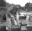 Inmurning av dokument i grunden på Nynässkolan.           26 september 1948.