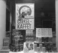 Skyltning med Cirkelkaffe, 1946. Konsum Alfa, Engelbrektsgatan 17, Gävle.