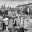 Barn som ska tillbringa sommaren på Rörbergs koloni. Reportage för Norrlands-Posten. 19 - 20 maj 1949.