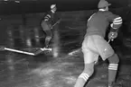 Ishockey mellan Huge - GGIK. 29 december 1949. GGIK är förkortning för Gävle Godtemplares Idrottsklubb. GGIK kallades för Godis eller Saftpiraterna. IK Huge ansökte 1938 om inträde i Svenska Ishockeyförbundet, och spelade sin första ishockeymatch på Kastvallen den 26 januari 1939. Klubben vann därefter DM-titlarna 1939, 1940 och 1943. Den 26 december 1949 debuterade man i Sveriges högsta division med match mot Nacka SK borta, Nacka SK vann med 3-2. I ishockey spelade IK Huge i Sveriges högsta division säsongerna 1949/1950, 1950/1951 och 1952/1953. 1961 låg man i Division IV. Inför säsongen 1962/1963 lades ishockeyverksamheten ner, innan man i början av 1970-talet återigen hade pojklag. 1994 anmälde man ett seniorlag för första gången sedan det tidiga 1960-talet. Den 2 december 1995 fick man tillgång till konstfrusen isbana.