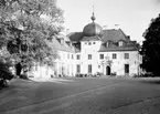 Virsbo Herrgård. Byggdes 1917 i nationell romantisk stil. Byggherre var Herman Lagercrantz. Arkitekt var Lars Johan Lehming