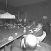 Möte och kaffe i Föreningshuset. Korsnäs AB. År 1962.