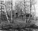 Tavla av konstnär Vilhelm Matton, 27 maj 1946. Konstnär, tecknare, född 1901 i Gävle - död 1971 i Öregrund. Han har studerat på olika konstskolor i Stockholm. Han har arbetat med genremotiv, landskap, gärna med snö, samt blommor. Separatutställning: i Gävles stadshus, 1952 med Gävlebilder. Han var även känd som fotograf.