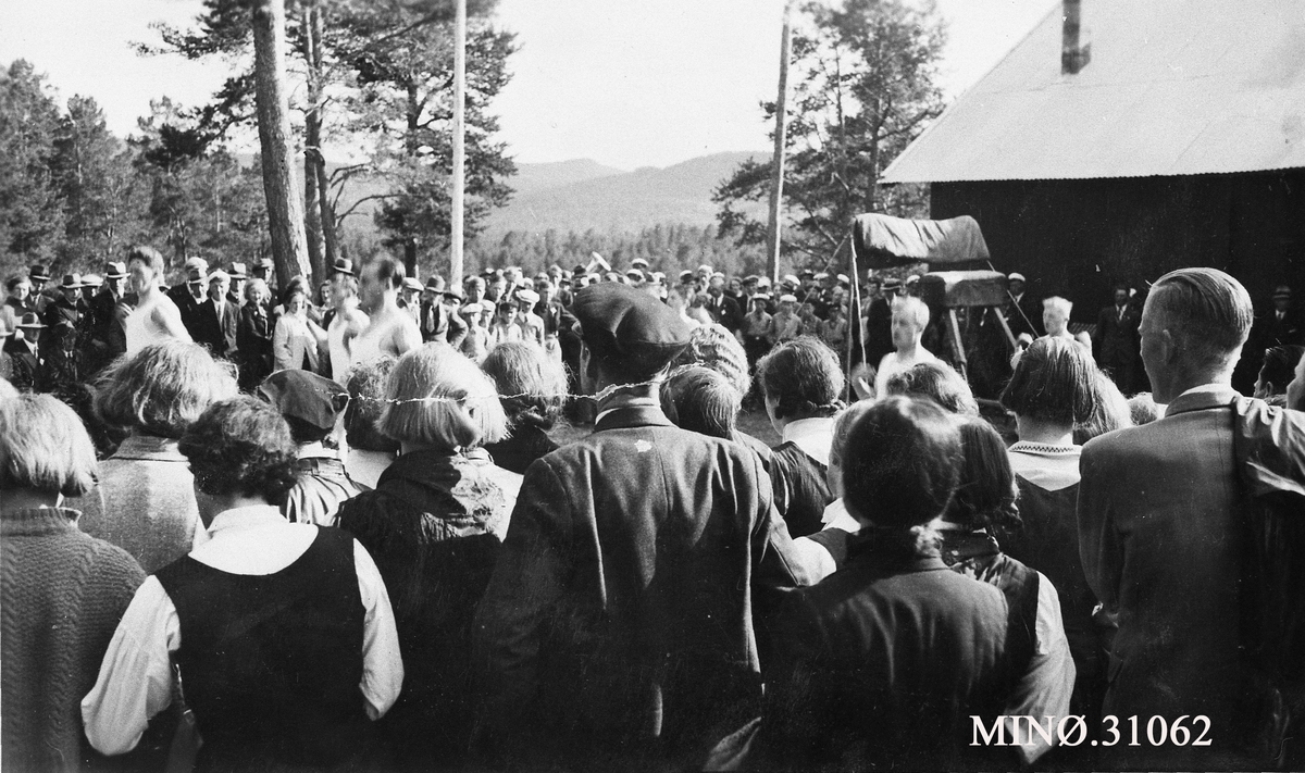 Idrettsleiker under fylkeslagsstemnet 25/6-1939.