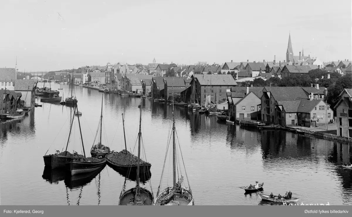 Oversiktsbilde fra havna i Haugesund.