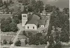 Flygfoto över Påskallaviks kyrka.