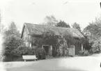 Uthus som tillhör prästgården i Dalhem.