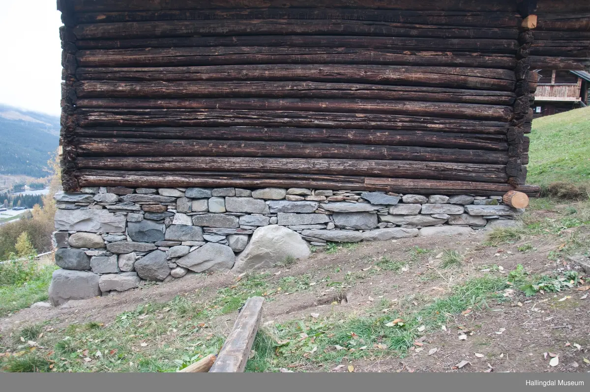 Sauestall med trev  på Ål Bygdamuseum, Leksvol