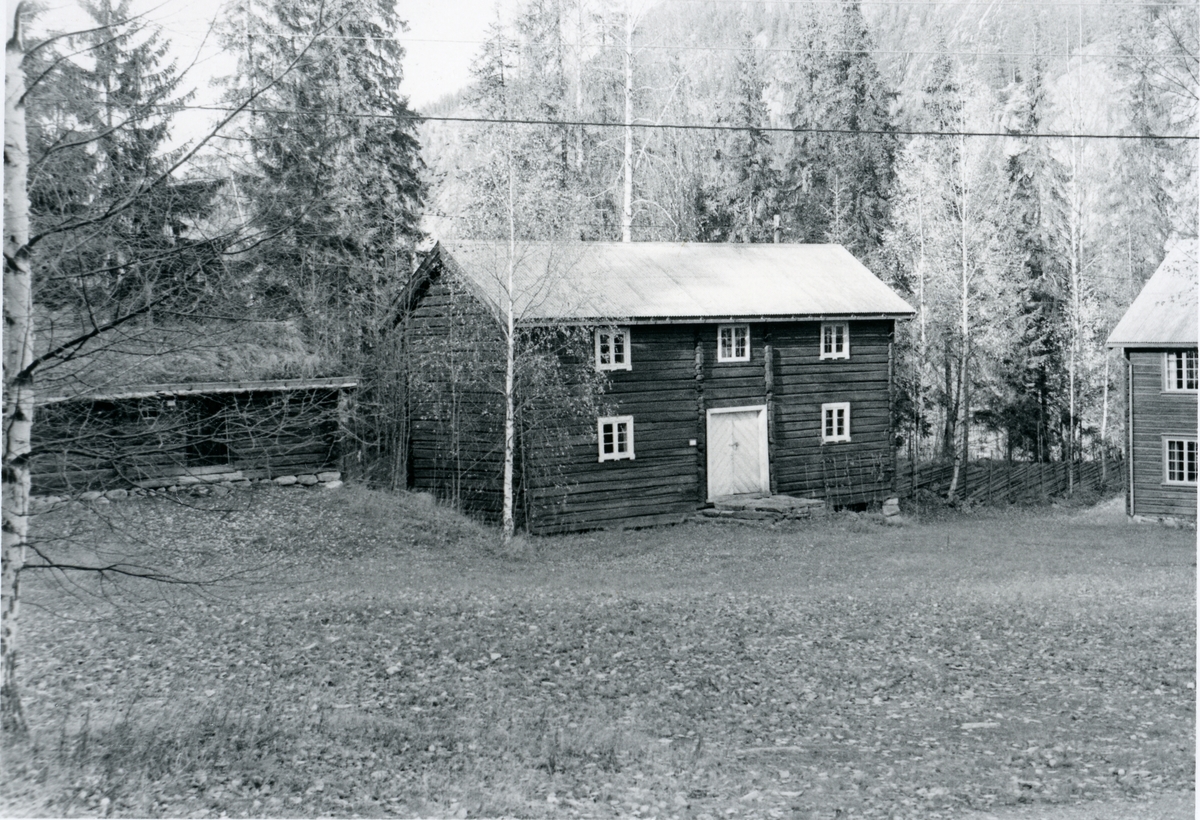 Bagn Bygdesamling, Sør-Aurdal. Islandsmobygningen, Telthuset og Dølven skule.