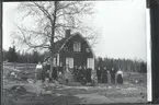 Bostadshus i Borhult.
J.P Bomans Byggnad. Moderatledaren Gösta Boman härstammade härifrån.