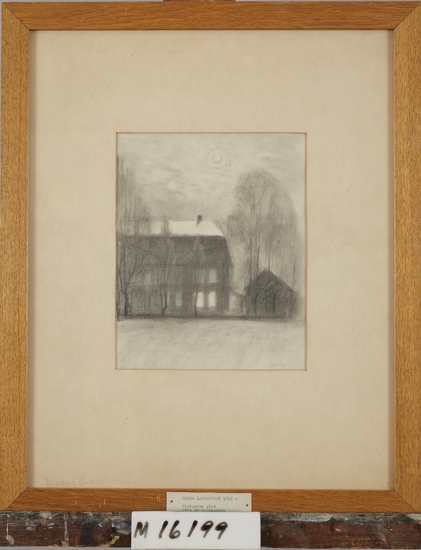 Kolteckning.
Två hus omgivna av höga träd i månljus.
Östrabo, Växjö