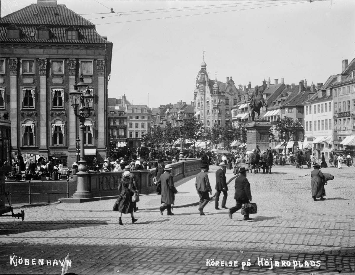 Altuna Skytteförenings resa till Malmö: "Kjöbenhavn - rörelse på Höjbroplads", Köpenhamn, Danmark 1914