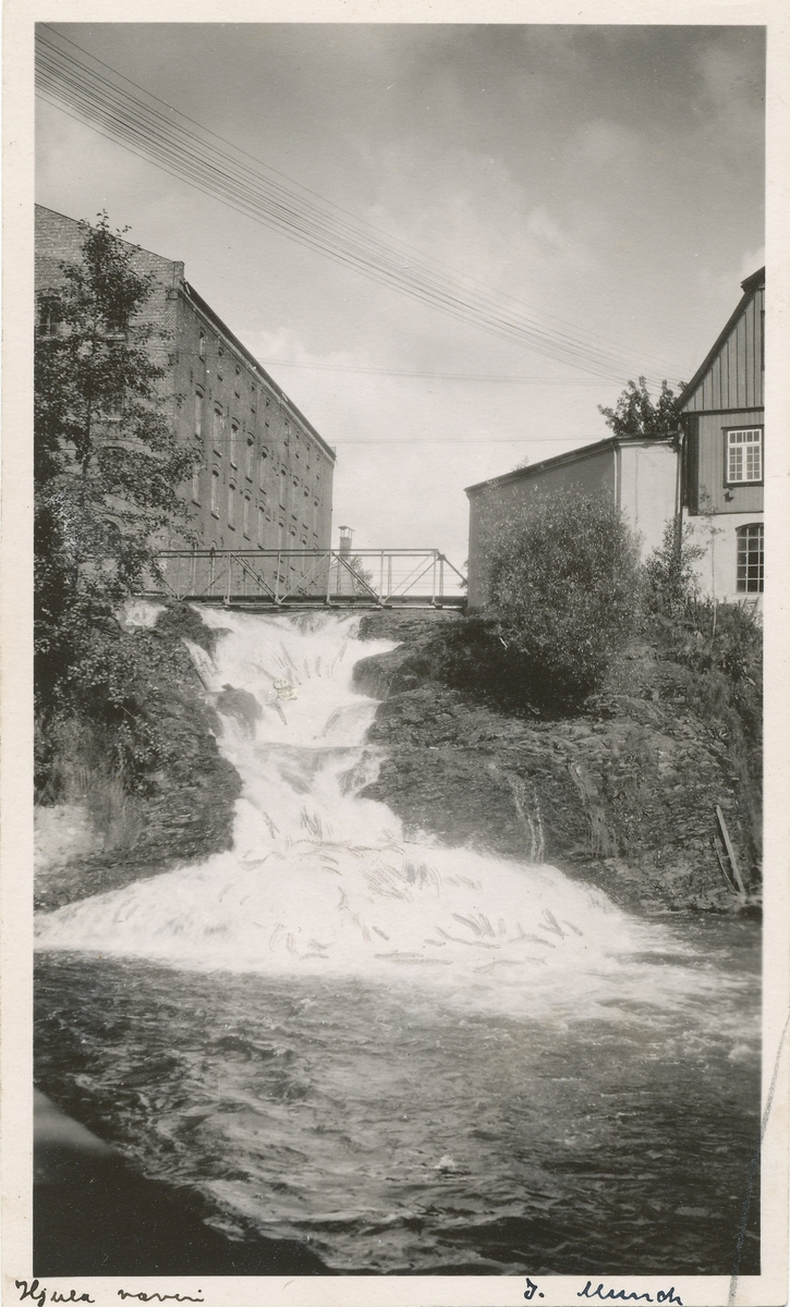 Foss, Hjula veveri