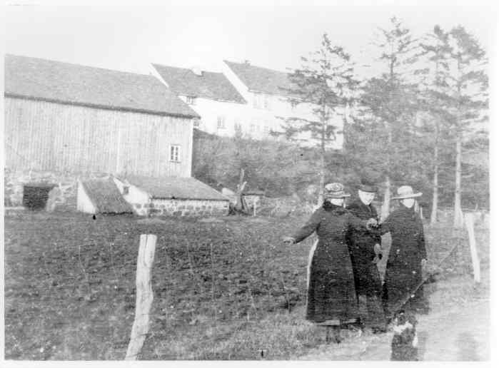 Kirsebom gården med hus og driftsbygning, Sokndal