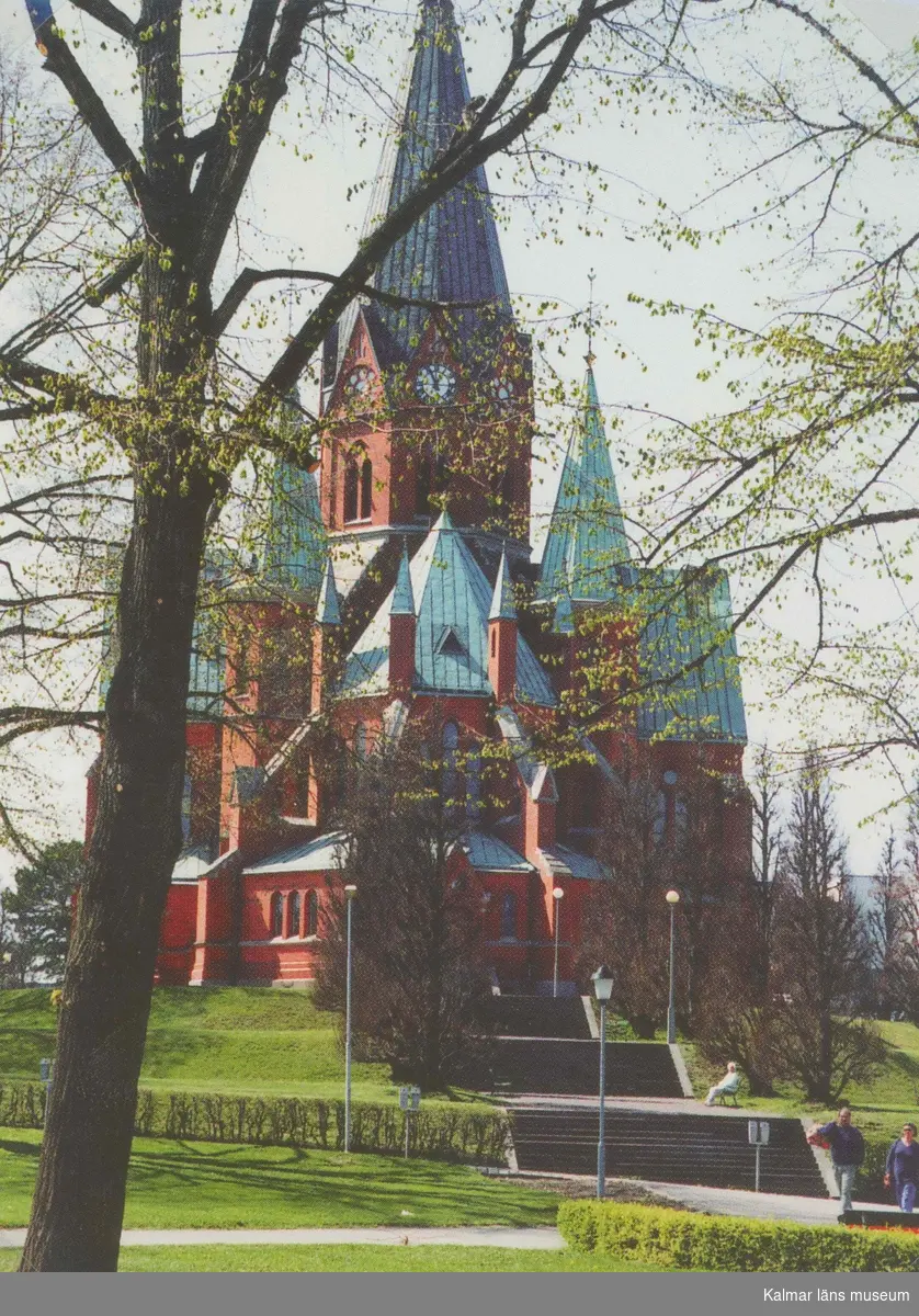 Vykort med motiv från Sankt Petri kyrka i Västervik.