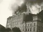 Ångkvarnsbranden 1935-07-06. Fasaden mot Proviantgatan.