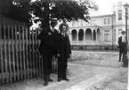 Ch. Gustavssons hus, ev. Oskar Nilsson och hans bror.