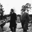 Prins Wilhelm besöker Utvalnäs i samband med sitt Gävlebesök 1938. På bilden skymtar även Landshövding Sven Lübeck.