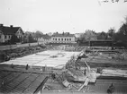 Grundläggningsarbetet pågår.

Bild tagen i samband med arbetet att uppföra Gävle Museum åren 1938-40.