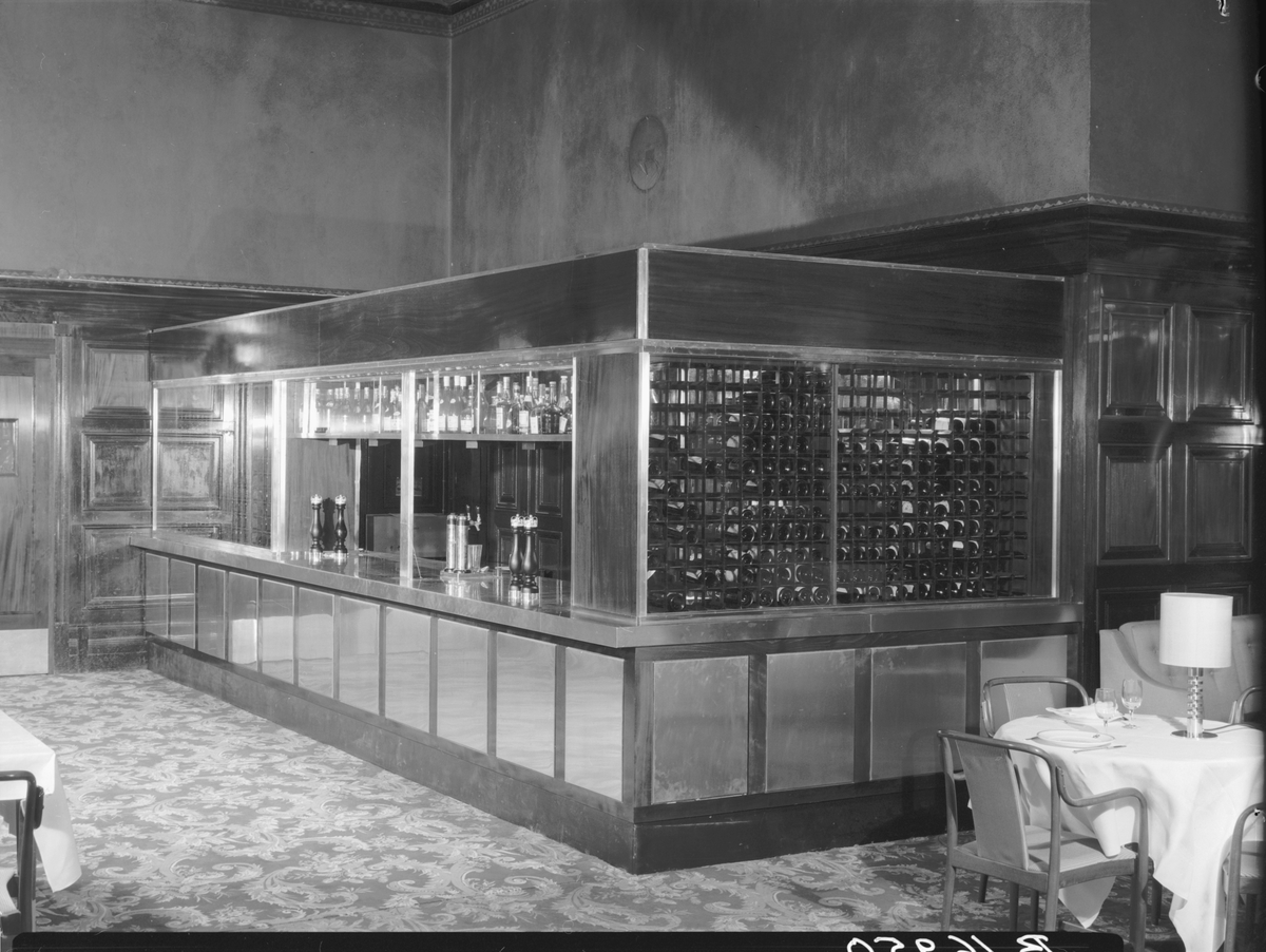 Spritkassan, Vinterträdgården Grand Hotel, öppen. 