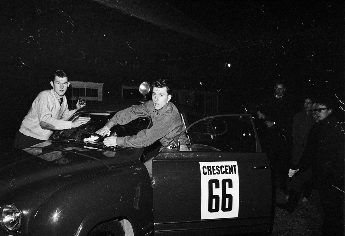 Roslagsvalsen - kartläsare Gunnar Lindén Rasbo MK (till vänster) och förare Åke Andersson (till höger), Uppland januari 1964