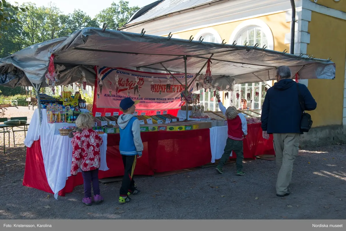 Äppeldagarna Julita 2015, Äpplen, marknad, butiken