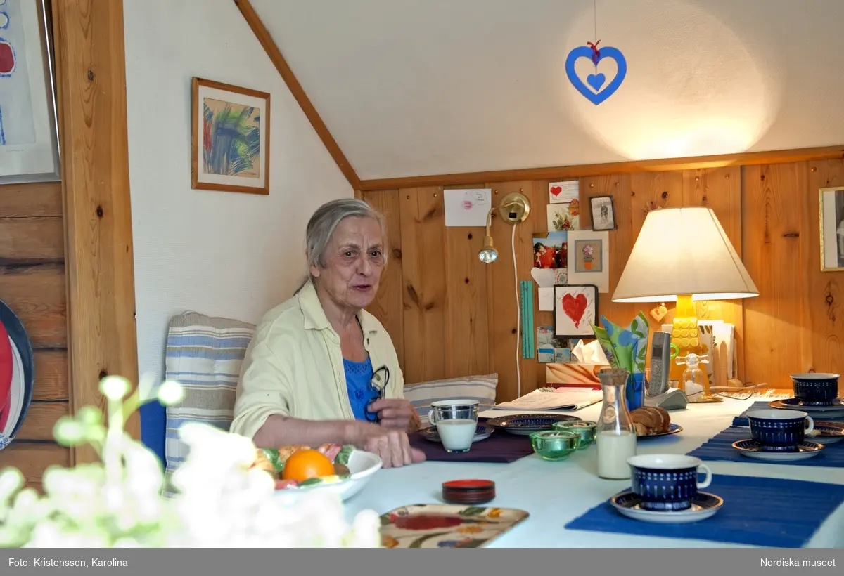 Rosa Taikon, Huset, trädgården och omgivningen kring Flor i Hälsningland