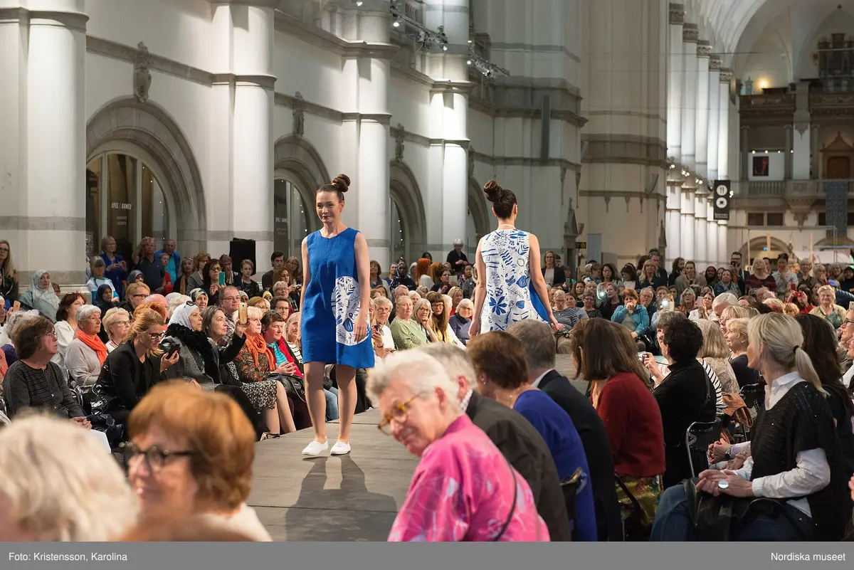 Livstyckets vårmarknad 2016, invigningstal och catwalk. Kompletterande material från själva marknaden i bildserie NMA.0079544