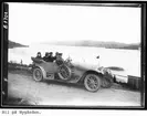 Siksjö. Bil på Nygården. En Opel Doppel Phaeton 1911-1912.