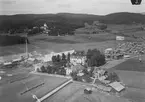 Flygfoto över kyrkbygden i Rengsjö.