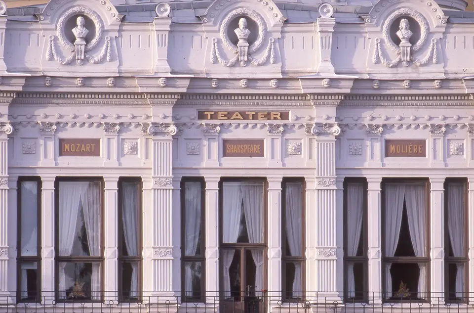 Classical architecture
