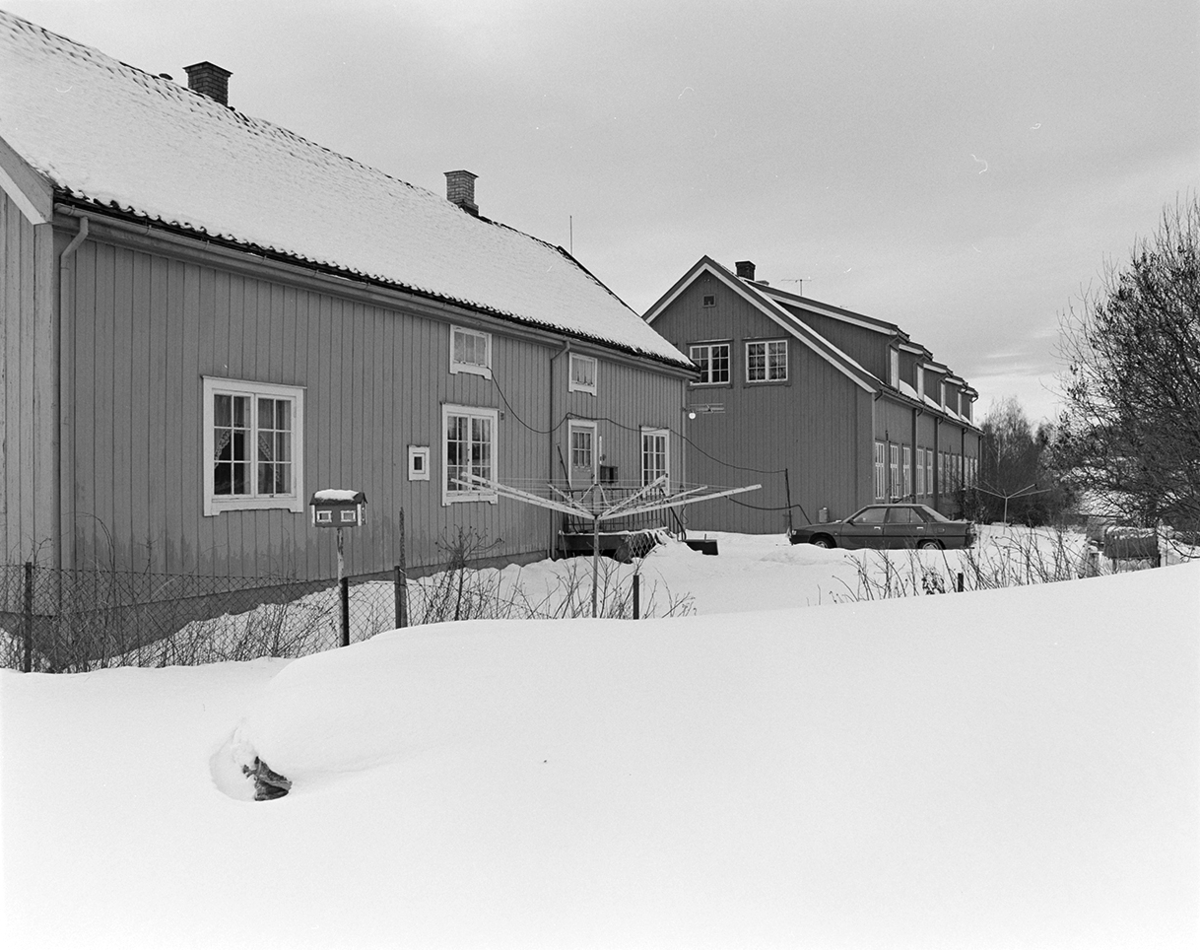 Hamar, Disen Vestre gård, Disentunet, (Jernbaneskolen), (Hedmark Teater)