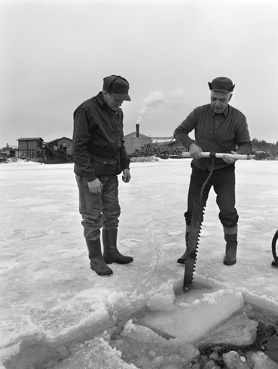 Isskjæring, Rokosjøen, Løten.