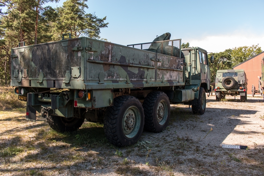 Allmänt:
Fabrikat Scania SBAT111SA166
Data:
Motor: Scania DS 11
Cylindrar: 6 st
Effekt: 300 hk
Drivmedel: Diesel
Tankvolym: 167 liter
Förbrukning: 4 liter/mil
Elsystem: 24 volt
Kraftöverföring:
Automatlåda: Ja
Fördelningsväxel: Ja
Terrängväxel: Ja
Differentialspärr: Fram o Bak
Vinsch: Sidomonterad
Dragkraft: 11 000 kg med enkel lina