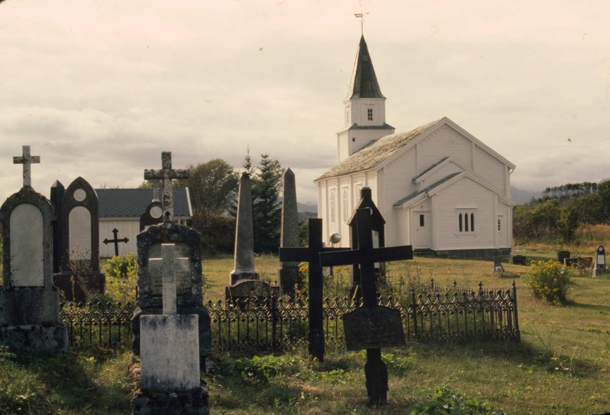 Vågehamn kirke i Vestbygd.