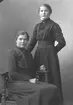 Elsa Jansson och en okänd kvinna