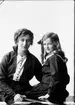 Greta och Gunborg Sterner. Den 26 december 1914