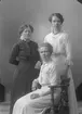 Lydia Vahlman, Elvira Lindblom och Anna Lindholm