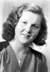 Fröken Birgit Söderblom, Södra Kopparslagargatan 38, Gävle. 12 november 1944. Fotografiet sändes till Blombergs affär, Södra Kungsgatan 8, Gävle.