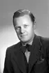 Journalist Åke Hanaeus, Bergsgatan 60, Gävle. Maj 1945.