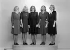 Luciakandidater till Gävles Lucia, 12 december 1945.