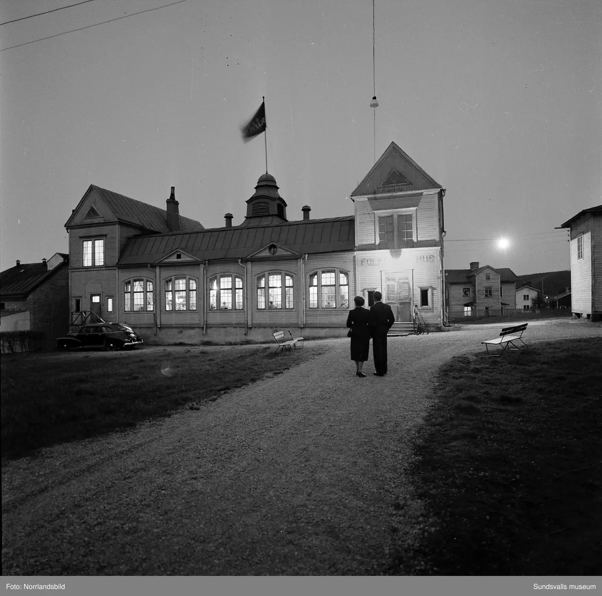 Avskedsfest i gamla Folkets hus i Skönsberg.