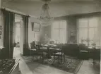 Salong i konsul Gustaf Kreugers bostad, Ölandsgatan 36, år 1929.